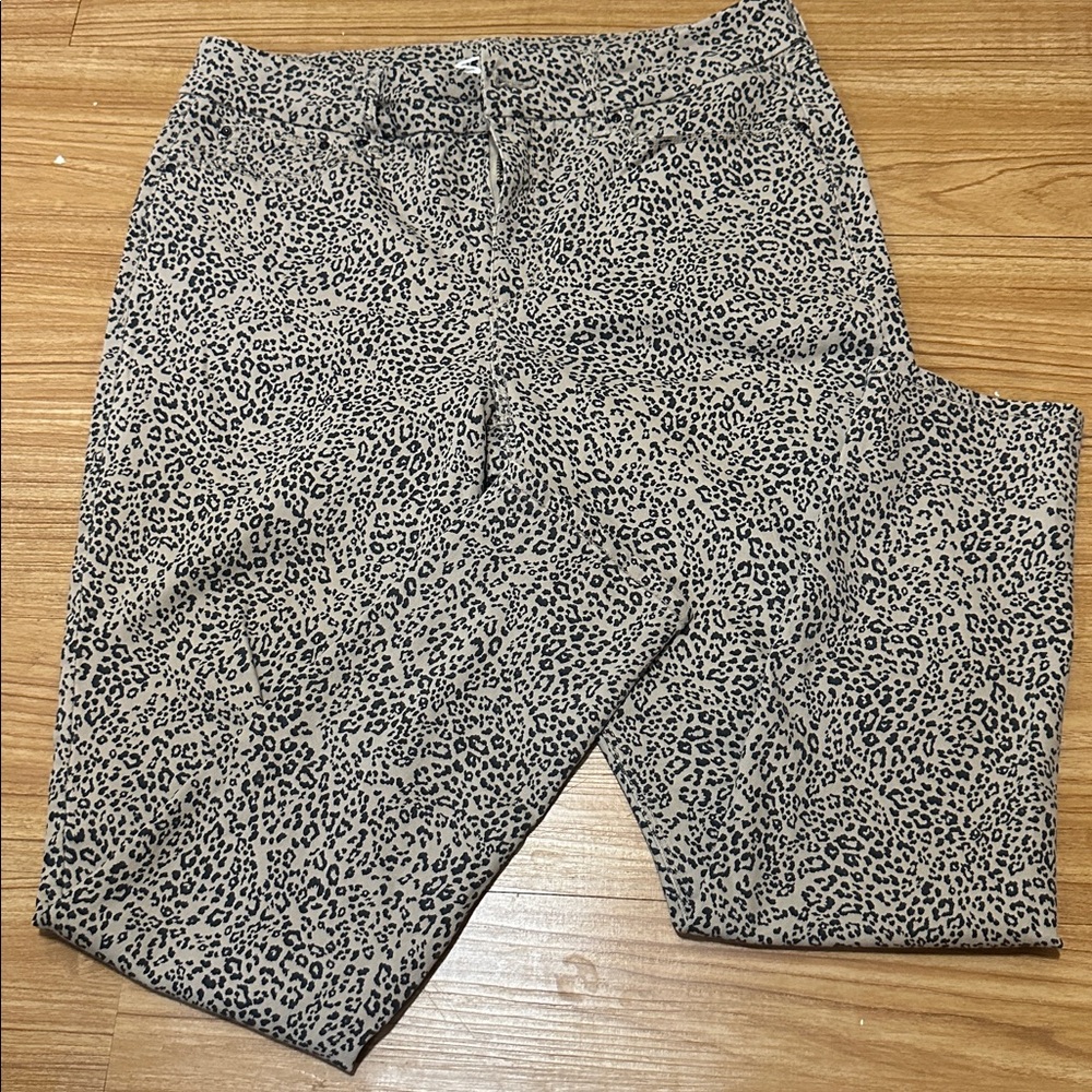 Seven7 Tan and Black Leopard Print Joggers